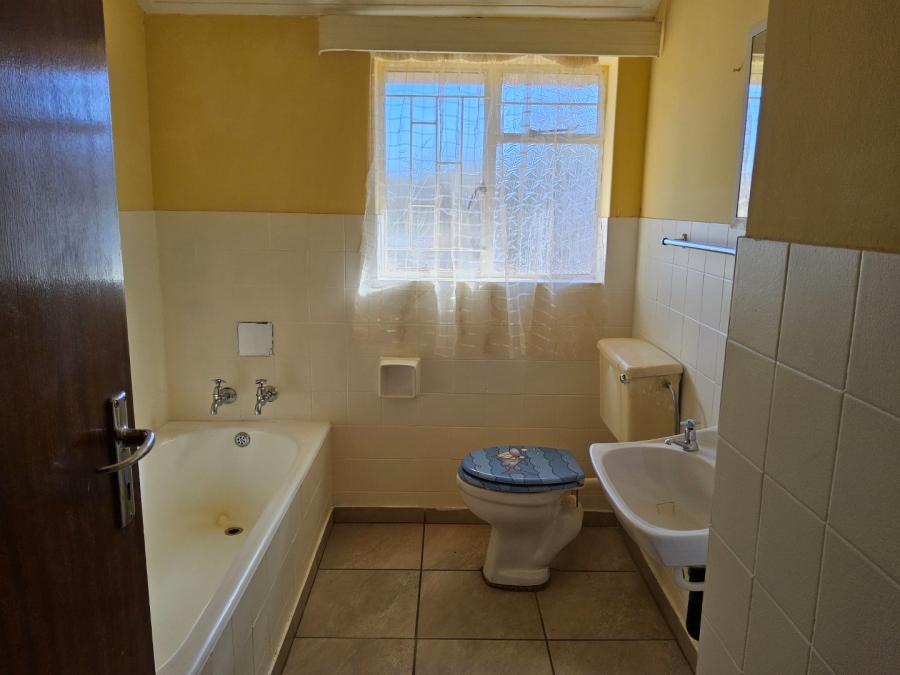 3 Bedroom Property for Sale in Hartbeesfontein North West